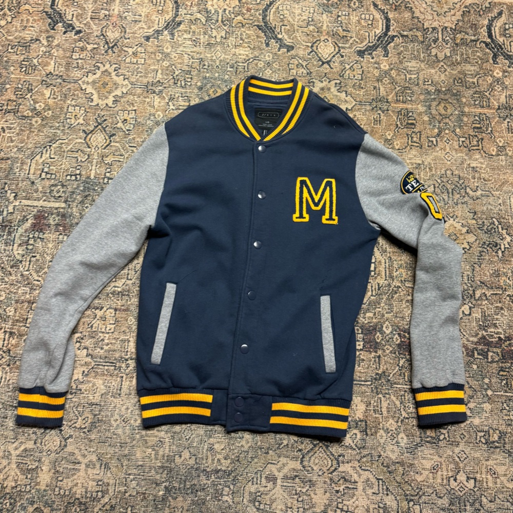 Men’s letterman jacket in men’s L from 21 men